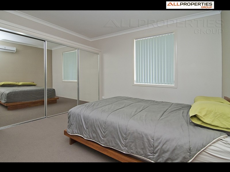 9 Jenny McMahon Ct, Goodna QLD 4300