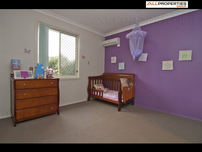 9 Jenny McMahon Ct, Goodna QLD 4300