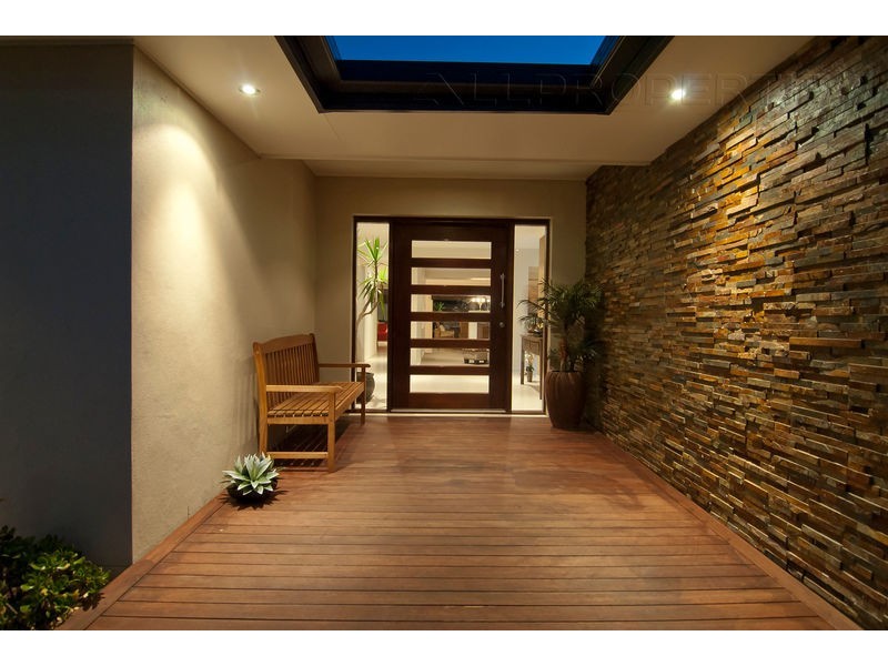 27 Acacia Street, Heathwood QLD 4110