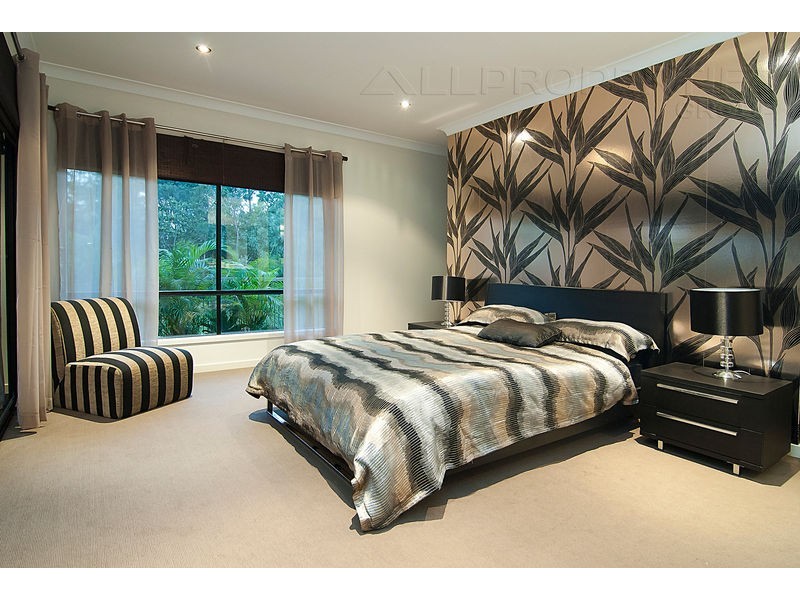 27 Acacia Street, Heathwood QLD 4110