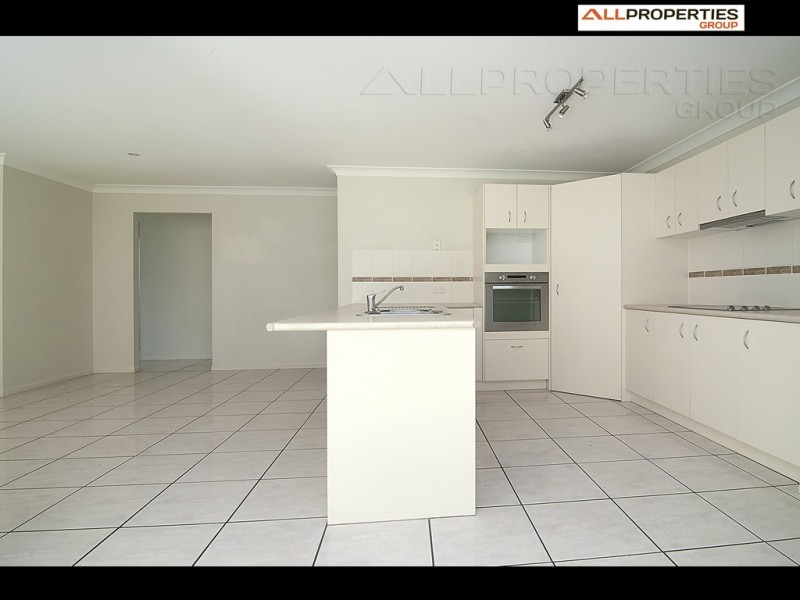 12 McCubbin Court, Goodna QLD 4300