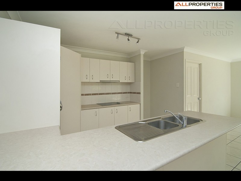 12 McCubbin Court, Goodna QLD 4300
