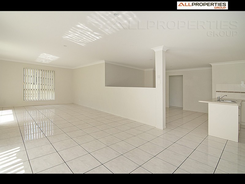 12 McCubbin Court, Goodna QLD 4300
