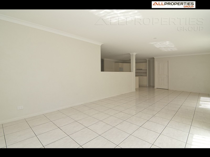 12 McCubbin Court, Goodna QLD 4300