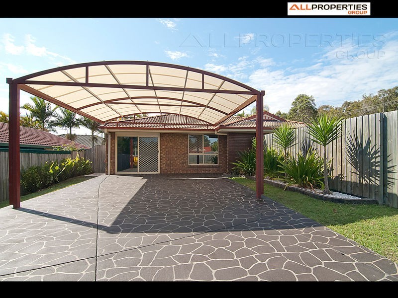 1 SOLANDRA CIRCUIT, Regents Park QLD 4118