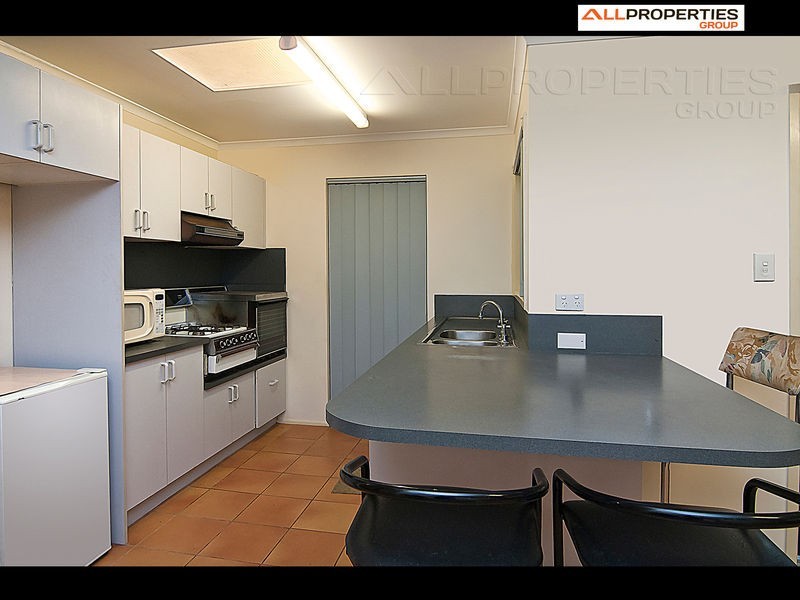 79 Dickman Rd, Forestdale QLD 4118