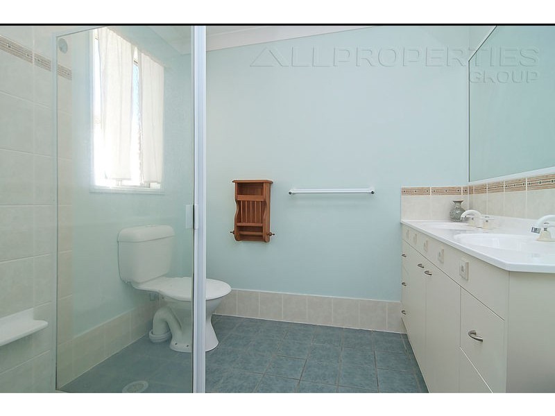 21 Mapleton Crescent, Forest Lake QLD 4078