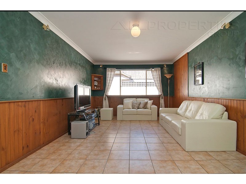 21 Mapleton Crescent, Forest Lake QLD 4078