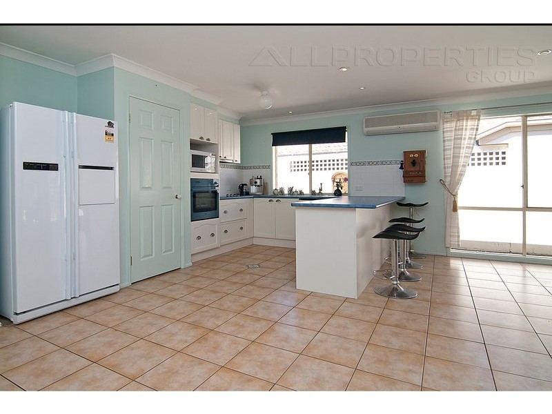 21 Mapleton Crescent, Forest Lake QLD 4078