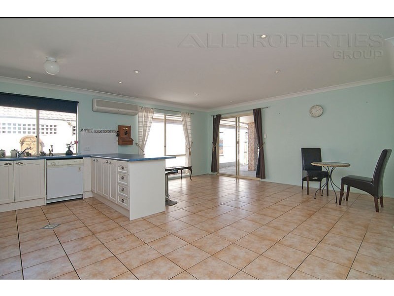 21 Mapleton Crescent, Forest Lake QLD 4078