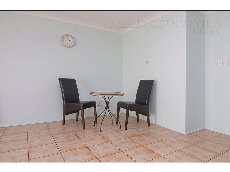 21 Mapleton Crescent, Forest Lake QLD 4078