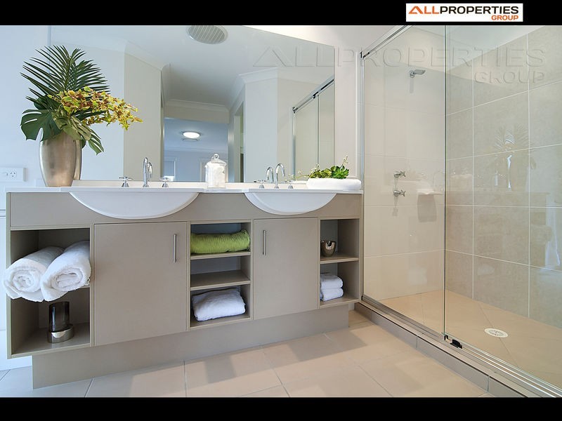 13  Wirewood Place, Heathwood QLD 4110