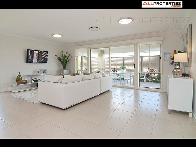 13  Wirewood Place, Heathwood QLD 4110