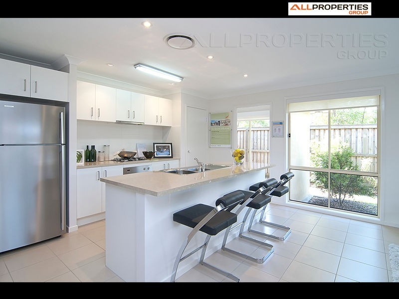 13  Wirewood Place, Heathwood QLD 4110