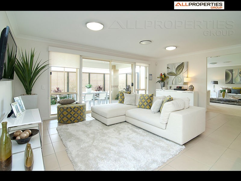 13  Wirewood Place, Heathwood QLD 4110