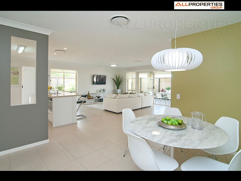 13  Wirewood Place, Heathwood QLD 4110