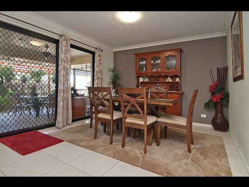 20 Skyline Circuit, Bahrs Scrub QLD 4207