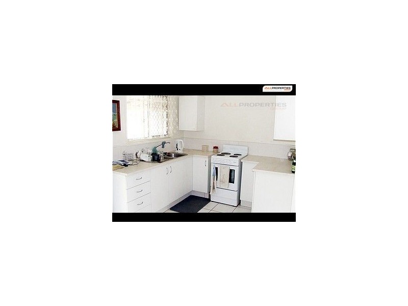 24 Strathallen Drive, Boronia Heights QLD 4124