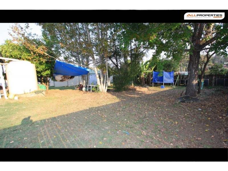 24 Strathallen Drive, Boronia Heights QLD 4124