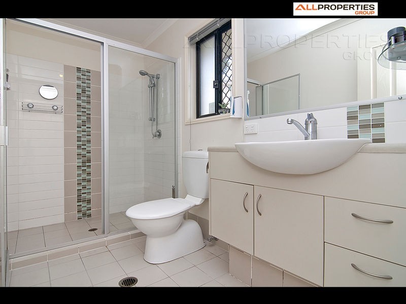 76 Sanctuary Drive, Forest Lake QLD 4078