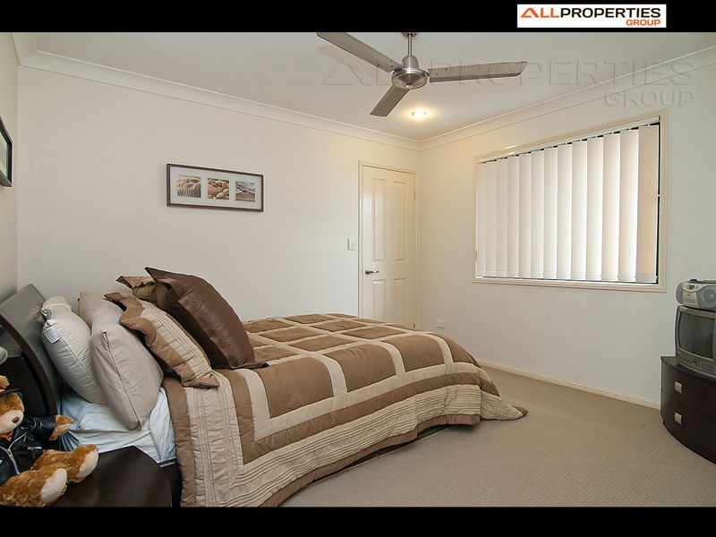 76 Sanctuary Drive, Forest Lake QLD 4078