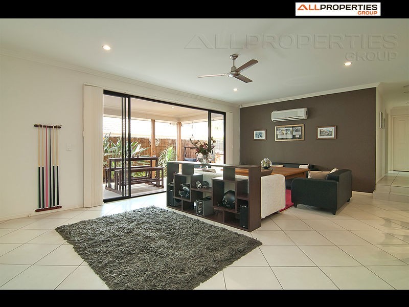 76 Sanctuary Drive, Forest Lake QLD 4078