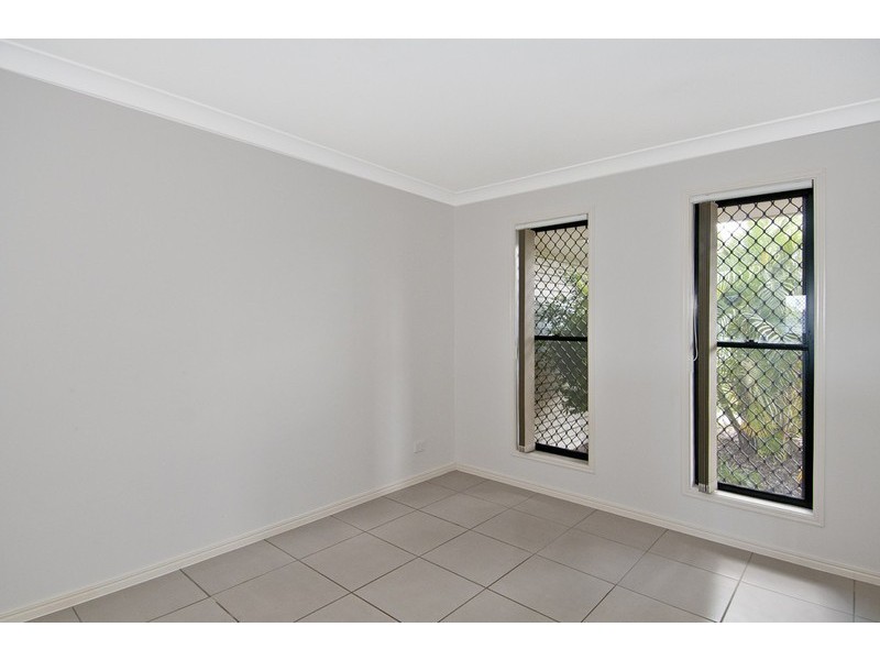 19 Nicole Place, Yamanto QLD 4305