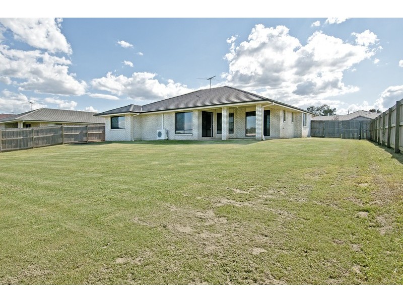 19 Nicole Place, Yamanto QLD 4305