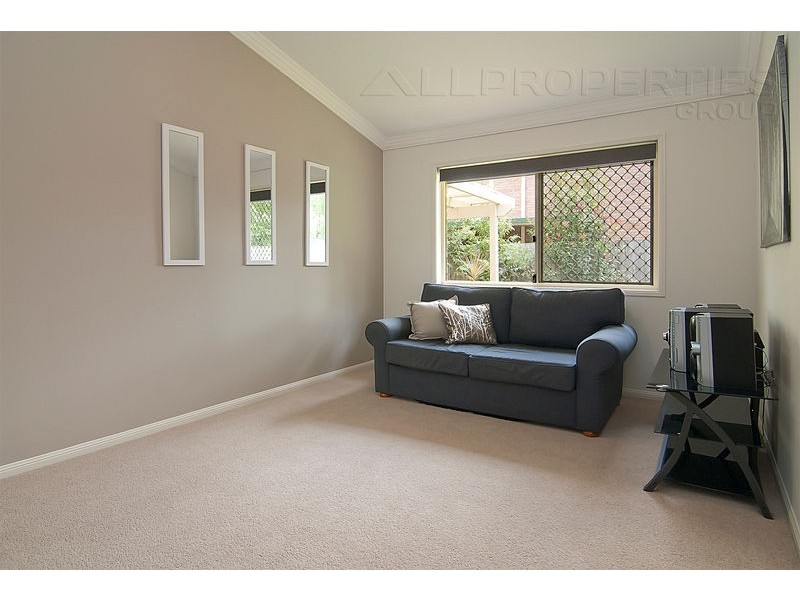 45 Glasshouse Crescent, Forest Lake QLD 4078