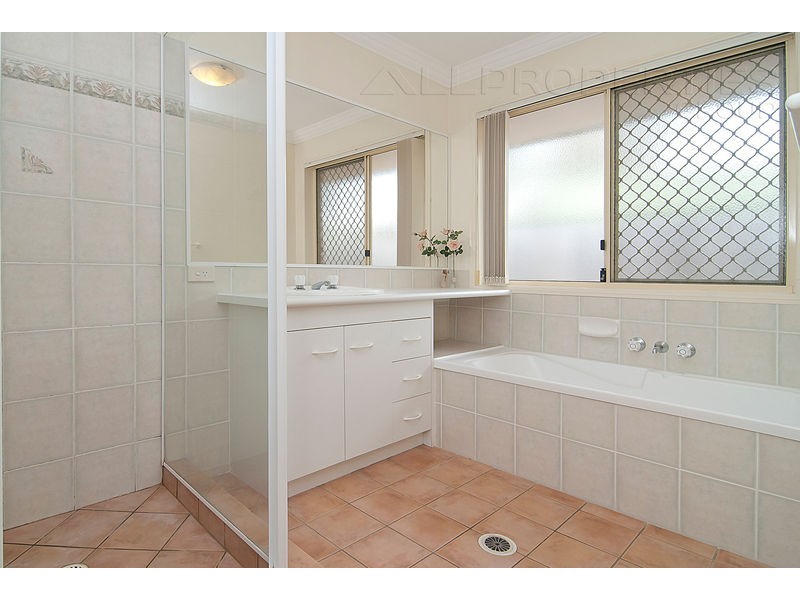 45 Glasshouse Crescent, Forest Lake QLD 4078