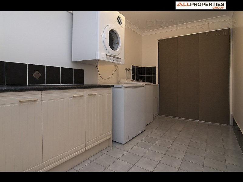 17 Lotusbird Pl, Calamvale QLD 4116