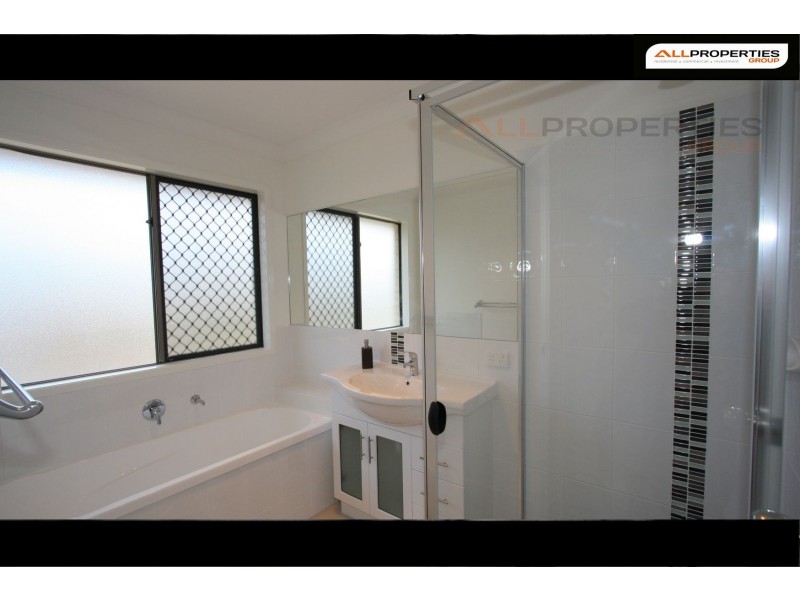4 Parkside Drive, Jimboomba QLD 4280
