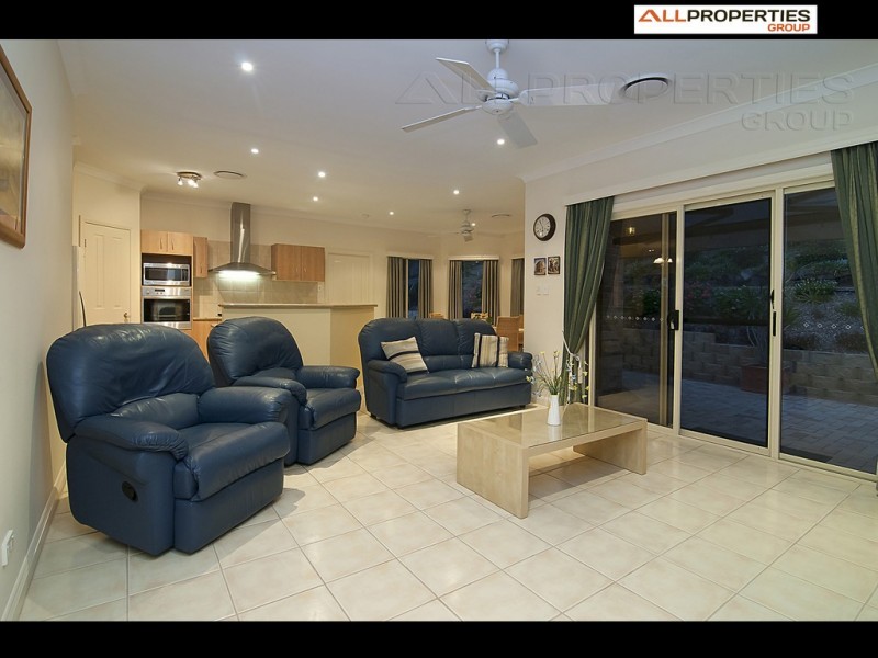 85 Lady Penrhyn Court, Mundoolun QLD 4285