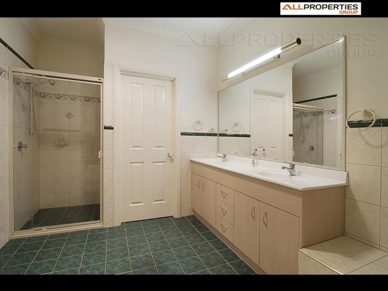 85 Lady Penrhyn Court, Mundoolun QLD 4285