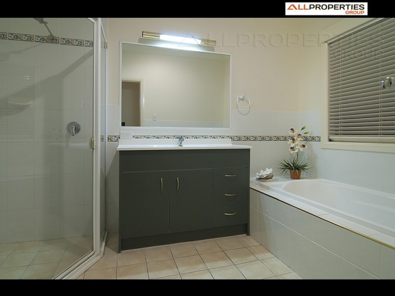 85 Lady Penrhyn Court, Mundoolun QLD 4285