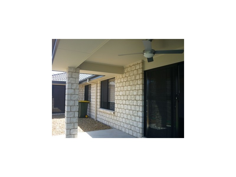 74 Larapinta Circuit, Calamvale QLD 4116