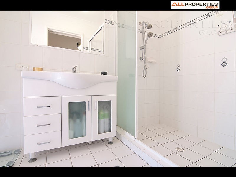 12 Tarragon Place, Forest Lake QLD 4078