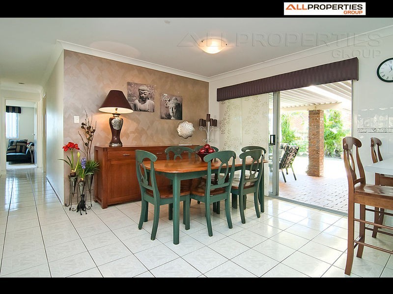 12 Tarragon Place, Forest Lake QLD 4078