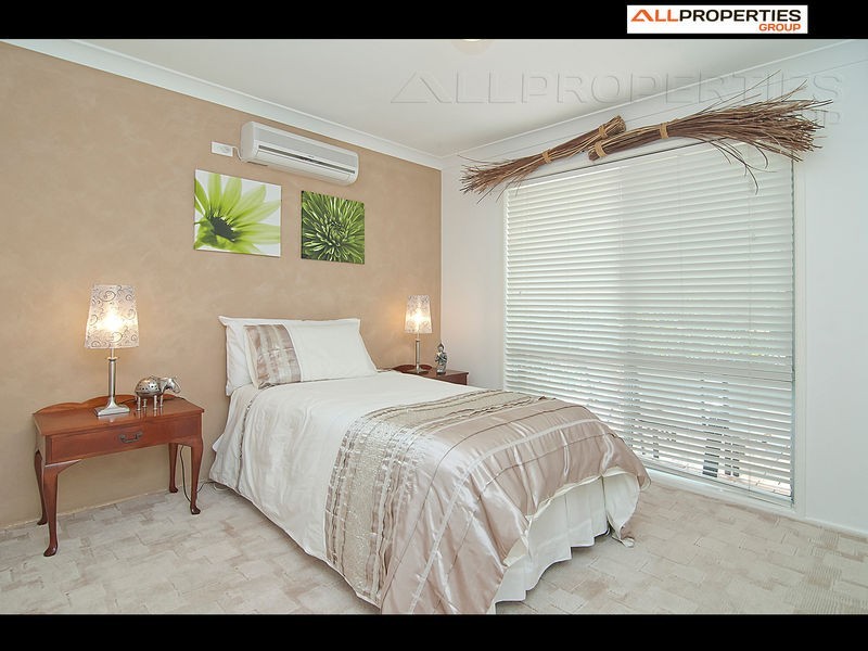 12 Tarragon Place, Forest Lake QLD 4078