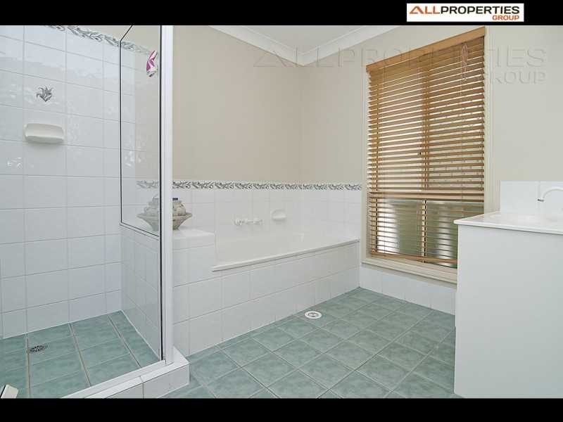 3 Redan Court, Greenbank QLD 4124