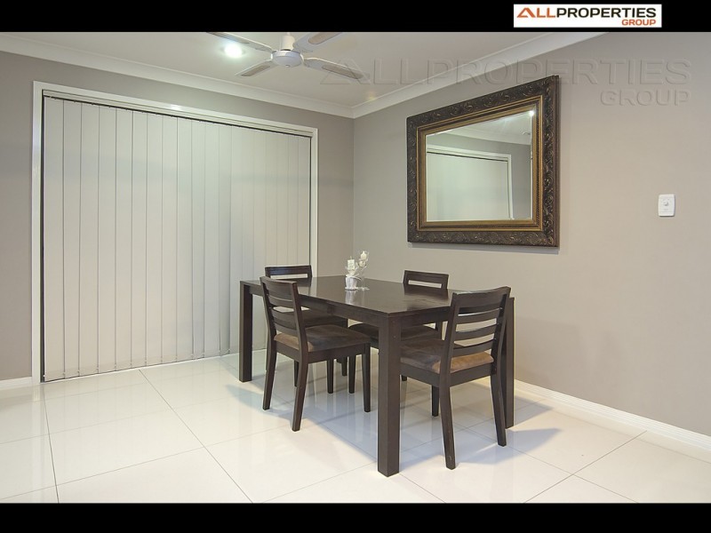 89 Ulinga Cres, Parkinson QLD 4115