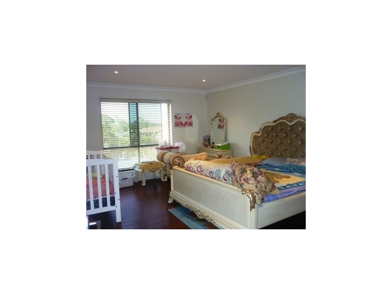 6 Chams Court, Marsden QLD 4132