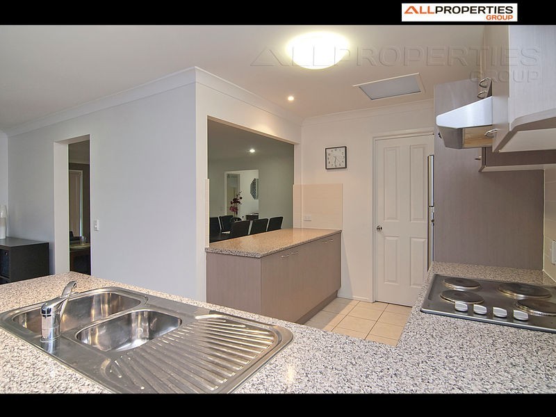 7 Pebbles Court, Berrinba QLD 4117