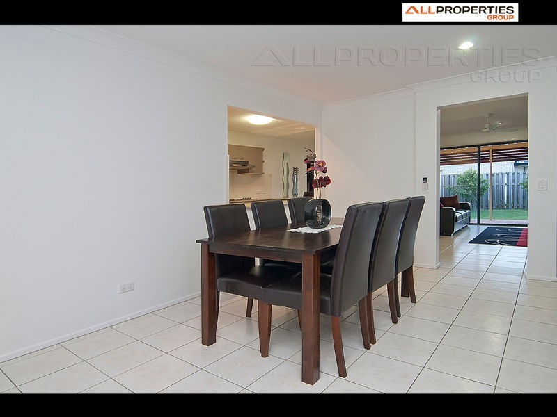 7 Pebbles Court, Berrinba QLD 4117