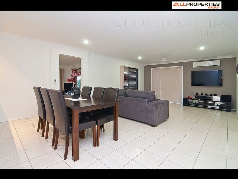 7 Pebbles Court, Berrinba QLD 4117