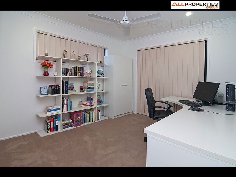 7 Pebbles Court, Berrinba QLD 4117