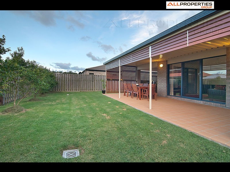 7 Pebbles Court, Berrinba QLD 4117