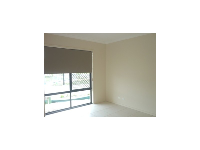 1 Ravensbourne Circuit, Waterford QLD 4133