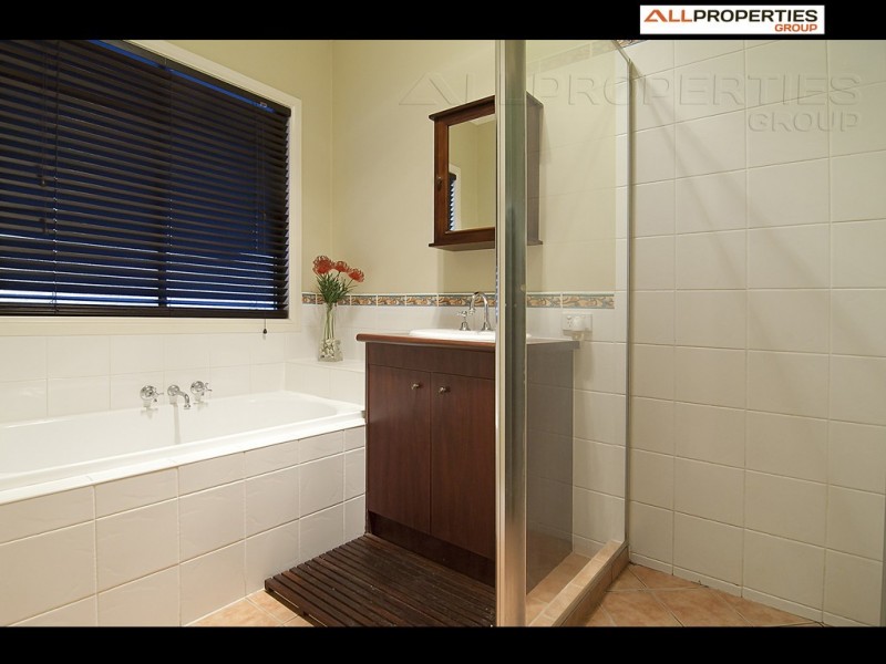 19 Kondalilla Parade, Forest Lake QLD 4078