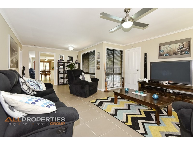 45 BENNETT DRIVE, Regents Park QLD 4118